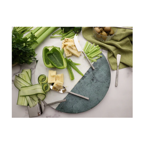 Planche à découper en marbre, design artisanal de qualité supérieure, avec anse rectangulaire en laiton et boucle en corde, accessoires de cuisine - Product Image 5