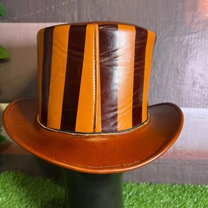 Chapeau haut de forme en cuir de qualité supérieure, conçu sur mesure, avec une forme de couronne distinctive, surface en cuir lisse et qualité supérieure - Product Image 6