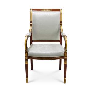 Silla de Comedor Clásica Europea Tapizada con Reposabrazos, Madera de Caoba Sólida para Uso en Hoteles y Apartamentos - Product Image 1