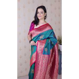 Sari en soie verte douce Banarasi tissé Zari motif paon, vêtements indiens et pakistanais, Elite Weaves 650g - Product Image 2