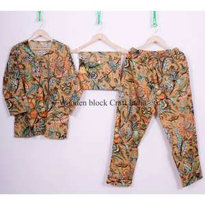 Conjunto de Pijama de Algodón Ultra Suave para Mujer, Estampado Floral, Camisón con Pantalones Térmicos, Ropa de Dormir Ligera con Logotipo Frontal - Product Image 1