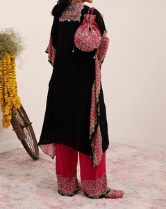 Beautiful New Style Dubai Kaftan for Women Hand Work Kaftan Traditional Islamic Clothing and Accessory Designed for Muslims - Product Image 6