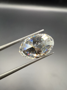 Diamant ovale brillant de haute qualité créé en laboratoire, EF VVS2, pierre lâche certifiée IGI pour la fabrication de bijoux fins et de bagues - Product Image 3