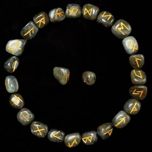 Ensemble de pierres runiques en labradorite, 25 pièces, cristaux de pierres précieuses gravés, forme irrégulière, faits à la main pour la divination et la collection - Product Image 4