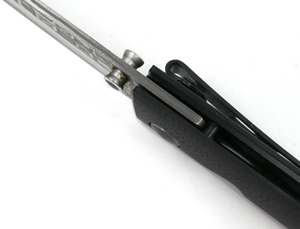 Couteau de camping multifonctionnel en acier Damas noir de qualité industrielle avec système de verrouillage sécurisé, étui en cuir, personnalisation OEM, garantie 1 an - Product Image 2