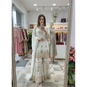 Collection de vêtements indiens de haute qualité, magnifiques et élégants, en pur Georgette de Fox, avec broderies et sequins. - Product Image 1