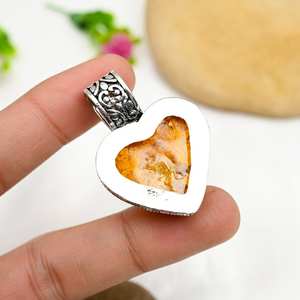 Pendentif cœur en argent sterling 925 fait main avec pierre précieuse d'ambre baltique, bijou naturel, cadeau pour maman - Product Image 2