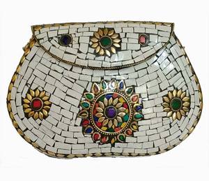 Bolsos Metálicos Blancos con Mosaico, Ideales para Fiestas, Modelo GC-BG-550, al Mejor Precio, Directamente del Exportador Indio - Product Image 1