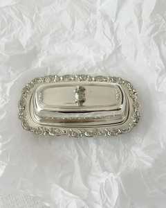 กล่องใส่เนยทรงกระบอกโลหะสีเงินทันสมัยพร้อมฝาปิดมีหูจับ กล่องเก็บเนยสแตนเลสแบบมินิมอลสำหรับวางบนเคาน์เตอร์ครัว - Product Image 3