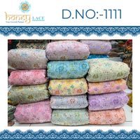 Tissu non tissé doux au toucher, respirant, antistatique, anti-peluchage, brodé de perles florales, pour vêtements de mariage, décoration intérieure et articles pour filles
