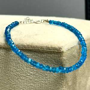 Perles de pierres précieuses en apatite néon naturelle facettées, rondelles, 3 à 4 mm, pour la fabrication de bracelets faits main, minimalistes, pour femmes. - Product Image 4