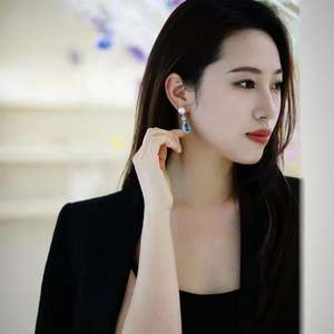 Boucles d'oreilles pendantes en or 925 de qualité supérieure, design exquis de fleur de poirier, 12-11 mm, or naturel riche pour peau délicate, micro défauts - Product Image 4