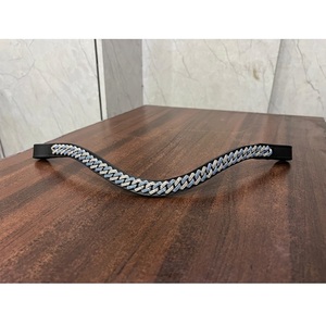 Cabezalera de cuero negro para caballo con diseño de cadena de cristal plateado, curvada, para brida inglesa, en 4 tamaños LLT - Product Image 1