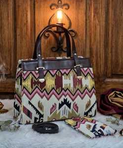 Bolso Tote Impermeable de Jacquard Kilim Hecho a Mano por Elite Craft Studio, con Patrón Sólido, Cierre de Cremallera, Bolso de Hombro Portátil para Uso Diario - Product Image 1