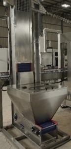 Machine de remplissage automatique de liquides Technohom, 12 buses, bouteilles en plastique de 1L, contrôle PLC, pompe à moteur électrique - Product Image 5