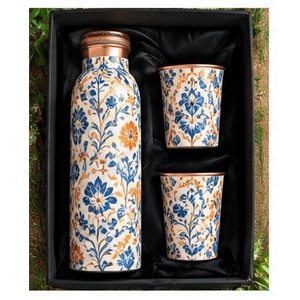 Juego de Botellas de Agua de Cobre Hechas a Mano con Diseño de Hoja de Oro, Bebedero Portátil para Viajes - Product Image 6