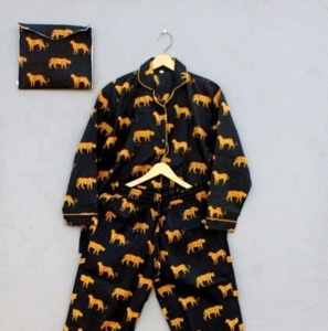 Ensemble pyjama en coton à imprimé floral Costume de nuit à manches longues avec pantalon court et chemise pour vêtements de nuit d'été - Product Image 2