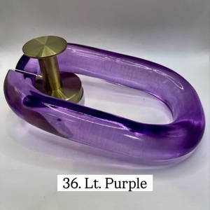 Sculpture d'art en résine de forme irrégulière pour la décoration intérieure, pièce d'art en résine tendance, artisanat en résine fait main, étanche, modelé à la main - Product Image 2
