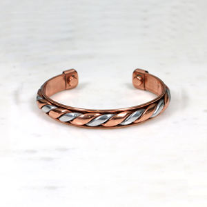 Bracelet de thérapie magnétique en cuivre pur fait à la main – Bracelet de guérison en fil torsadé bicolore pour hommes et femmes - Product Image 3