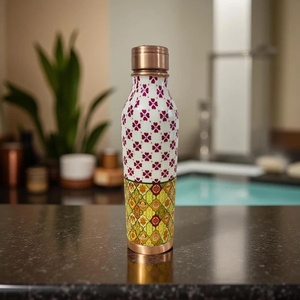 Bouteille d'eau de qualité supérieure à motif floral, couvercle or rose, portable, pour voyage, 26 cm, haute qualité - Product Image 1