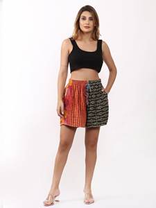 Lot en gros de shorts unisexe faits main en coton Kantha vintage, taille mi-haute, avec cordon de serrage, respirants, séchage rapide, confortables, style indien, pour la détente et le yoga - Product Image 2