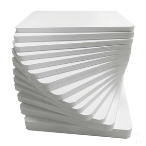 Panneau de mousse de PVC de haute qualité Matériau PE écologique Emballage étanche et entièrement coupé et gravé pour la publicité Feuille de Pima - Product Image 1