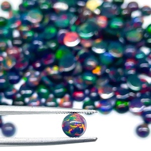 Opale noire éthiopienne naturelle, cabochon rond de 6 mm, opale noire chatoyante, pierres précieuses en vrac, prix de gros pour la fabrication de bijoux - Product Image 3