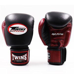 Gants de boxe professionnels Twins, dernier modèle, en cuir de vachette, bordeaux et noir, fermeture à sangle, pour sparring professionnel. - Product Image 1