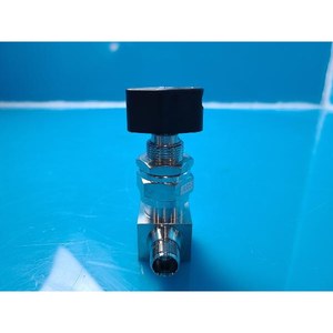 Válvula de Diafragma de Ultra Alta Pureza FUJIKIN 76463, Usada como Pieza de Repuesto para Equipos de Semiconductores Legacy - Product Image 5