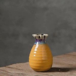 Jarrón de Cerámica Hecho a Mano, Esmaltado en Amarillo, Estilo Wabi Sabi, Decoración de Mesa, 4-8 Pulgadas - Product Image 2
