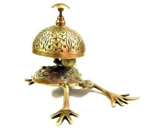 Brass Frog Figurine with Dome Lid Handmade Metal Animal Ornament Polished Finish Antique Style 4 Inch Freestanding Garden Decor - Product Image 5