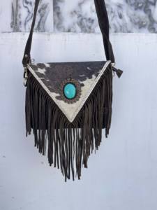 Bolso Bandolera de Cuero Vacuno con Flecos, Estilo Bohemio, con Piedra Turquesa, Bolso Elegante, Superventas, Tamaño Pequeño - Product Image 4