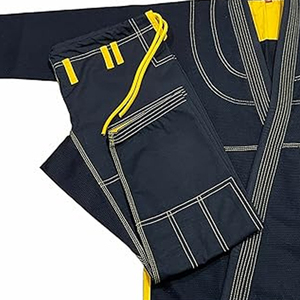 Uniforme de karaté personnalisé avec tissu flexible et construction respirante pour l'entraînement sportif et les compétitions Uniforme de karaté - Product Image 6