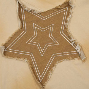 Camisetas de Algodón 100% Personalizadas con Efecto Desgastado, Estilo Urbano, Precio Bajo de Fábrica, Camisetas Oversize para Hombre con Parches Bordados - Product Image 3