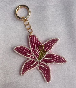 Llavero con Cuentas Hecho en India, Llaveros con Cuentas Finas para Coche, Amuleto en Forma de Estrella, Llavero con Cuentas de Alta Calidad con Anillo Metálico - Product Image 1