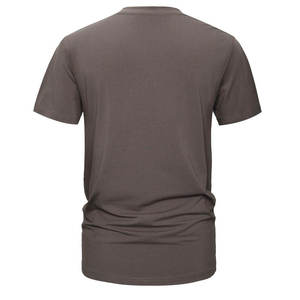 เสื้อยืดแขนสั้นผู้ชายสีพื้น ทรงลำลอง ใส่สบายสำหรับฤดูร้อน ผ้าไมโครไฟเบอร์ ไซส์ใหญ่ แห้งเร็ว ระบายอากาศได้ดี - Product Image 1