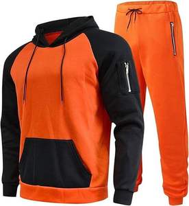 Survêtement à capuche pour homme, noir et rouge, coupe classique, longueur intégrale, respirant, poches latérales, 100% polyester, idéal pour l'automne - Product Image 5