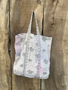 Sac fourre-tout en coton Kantha brodé à la main, vintage, écologique, réutilisable, pour le marché, la plage, le pique-nique, les courses - Product Image 2