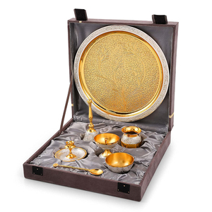 Ensemble de thali de prière traditionnel en laiton pur, fait main, pour temple domestique, assiette d'arati avec motif Om en relief pour Diwali - Product Image 2