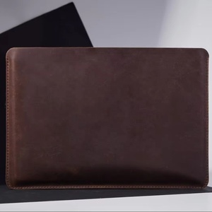 Housse en cuir avec protection en pierre pour ordinateur portable de 16 pouces Pro Initiales LLS-0033 Case - Product Image 1