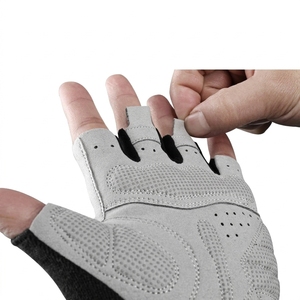 Gants de cyclisme d'été unisexes en maille polyester avec grip sur la paume, demi-doigts, rouge, noir, gris, bleu - Product Image 4
