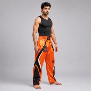 Pantalons de kick-boxing modernes offrant une construction de qualité supérieure, un confort respirant et une coupe athlétique pour les passionnés d'arts martiaux. - Product Image 3