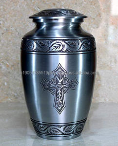 Urnas de Cremación de Latón Estilo Americano con Cruz Grabada Personalizada para Cenizas de Mascotas o Adultos, 10 Pulgadas, Capacidad de 200/220 Pulgadas Cúbicas, Recuerdo - Product Image 6