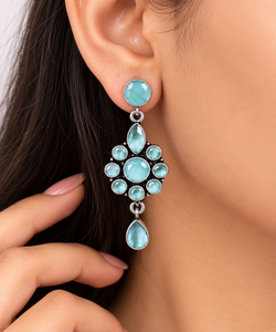 Boucles d'oreilles pendantes bohèmes pour femmes, en laiton plaqué argent antique oxydé, serties d'onyx bleu aqua, pour amoureux, commande en gros |   Fait main - Product Image 2