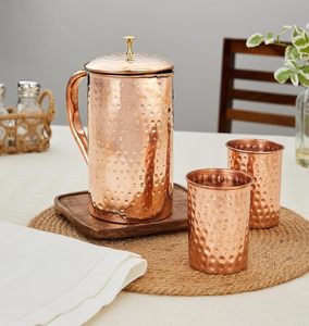 Ensemble de carafes à eau en cuivre pur personnalisables Antique Creations avec couvercle à ouverture par pression, anti-fuite, design luxueux, cadeau pour la maison, les mariages, les sports - Product Image 1