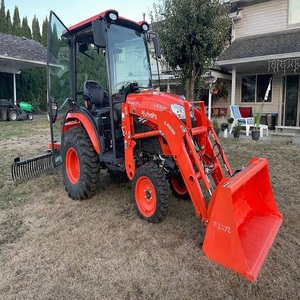 Tracteur LX3310 45 CV avec moteur et pompe intégrés pour des opérations sur le terrain efficaces, entretien des jardins, tâches de chargement et performance agricole quotidienne - Product Image 2