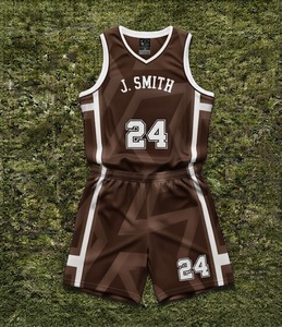 Ensemble d'uniformes de basketball sublimés personnalisés : Maillot et short de basketball, tenue d'équipe personnalisée, uniforme d'entraînement et de match respirant - Product Image 6