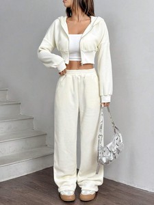 High Quality <b>Cropped</b> Hoodies Regular Fit Customized Zipper Casual Tracksuit Full Sleeves <b>Cropped</b> <b>Joggers</b> Set ODM Winter Style - Product Image 3