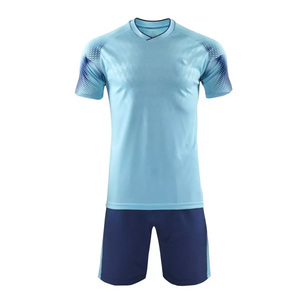 Maillots de football personnalisés avec noms, numéros et logos d'équipe, kit de club de football avec couleurs personnalisées et impressions par sublimation - Product Image 1