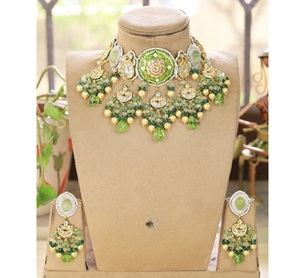 ชุดสร้อยคอพร้อมต่างหูประดับมุกเคลือบทองคุณภาพพรีเมียม ดีไซน์หรูหรา สำหรับงานหมั้นหรืองานแต่งงาน สำหรับผู้หญิงและเด็กผู้หญิง - Product Image 1